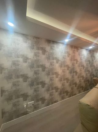 Papel pintado texturizado gris