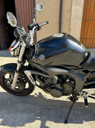 Yamaha FZ6 Fazer 600 ( 25.000km)