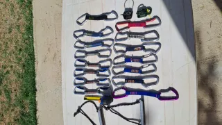 15 Rinvii roccia + assicuratori