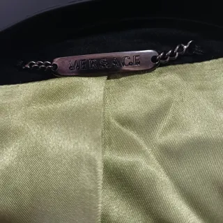 Abrigo Versace Negro con Forro Verde