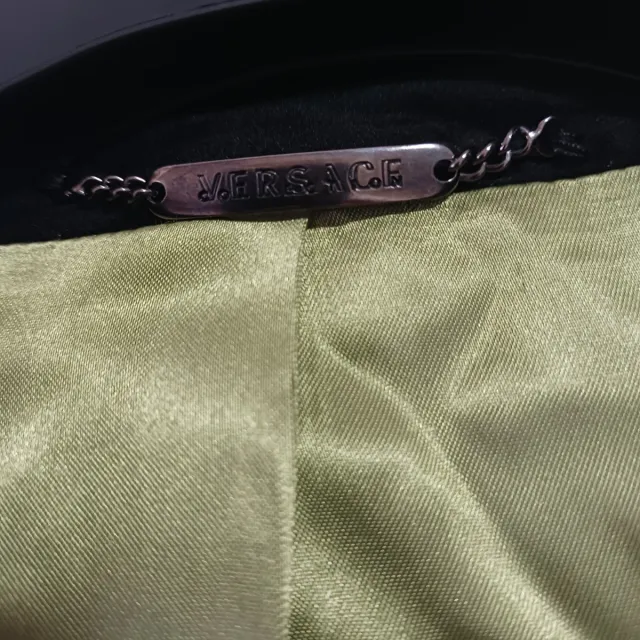 Abrigo Versace Negro con Forro Verde