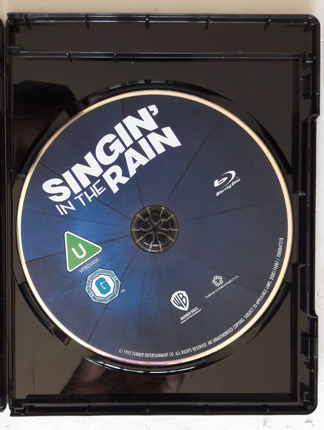 Cantando bajo la lluvia 4K/BR Ultimate con Español