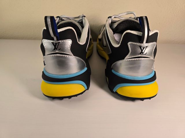 Louis Vuitton Corredor Tatic Plateado taglia 44