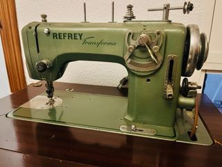 Máquina de Coser Refrey Transforma 427