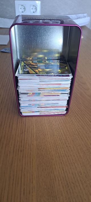 Caja Metálica Cromos Adrenalyn LaLiga 23-24