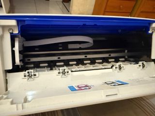 Impresora HP Azul y Blanca