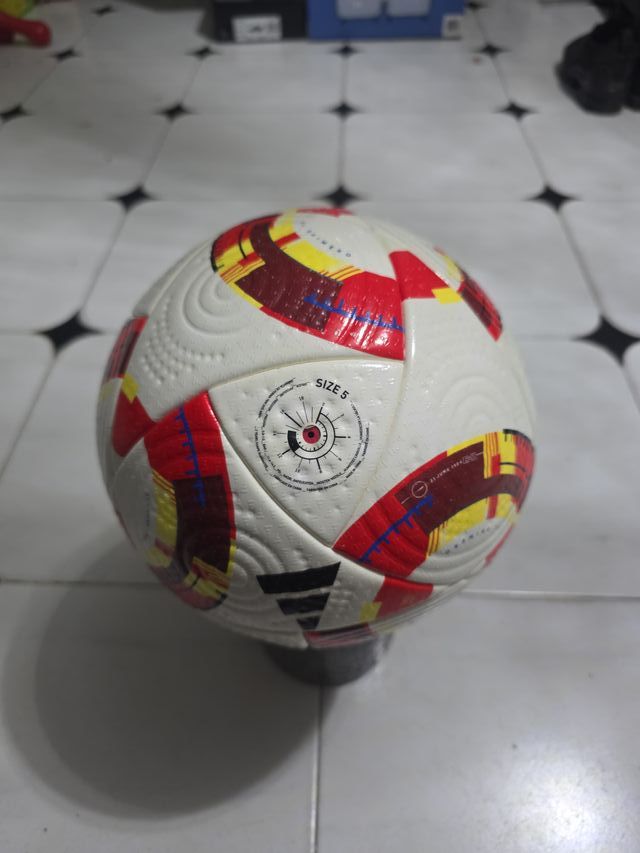 Balón de fútbol RF EF FIFA