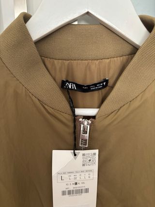 Mono acolchado ZARA verde militar Talla L