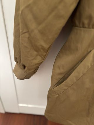 Mono acolchado ZARA verde militar Talla L