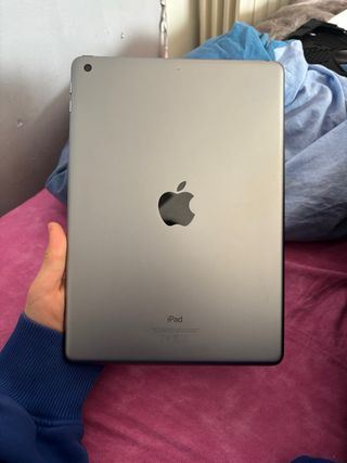 iPad 6ª gen Grigio 128GB