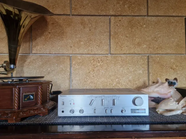 Amplificador Technics Plata