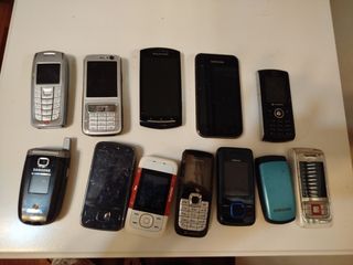 Lote 12 Teléfonos Móviles Antiguos Nokia Samsung