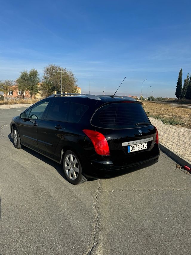 Peugeot 3008 2010