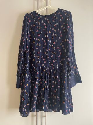 Vestido corto Zara estampado yoga