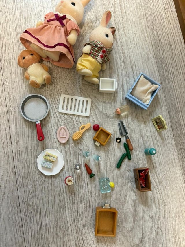 Casa Sylvanian Families con Muebles y Figuras