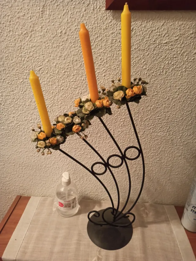 Candelabro con 3 velas decorativas