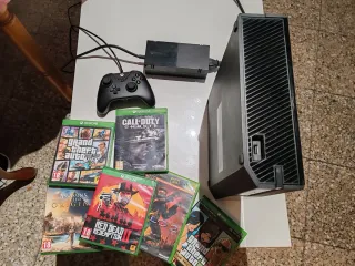 Xbox One con 5 giochi e controller