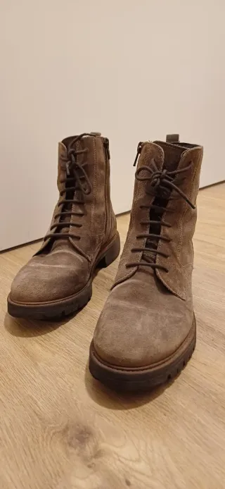 Botas Casas cordones ante marrón