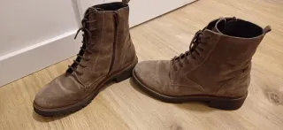 Botas Casas cordones ante marrón