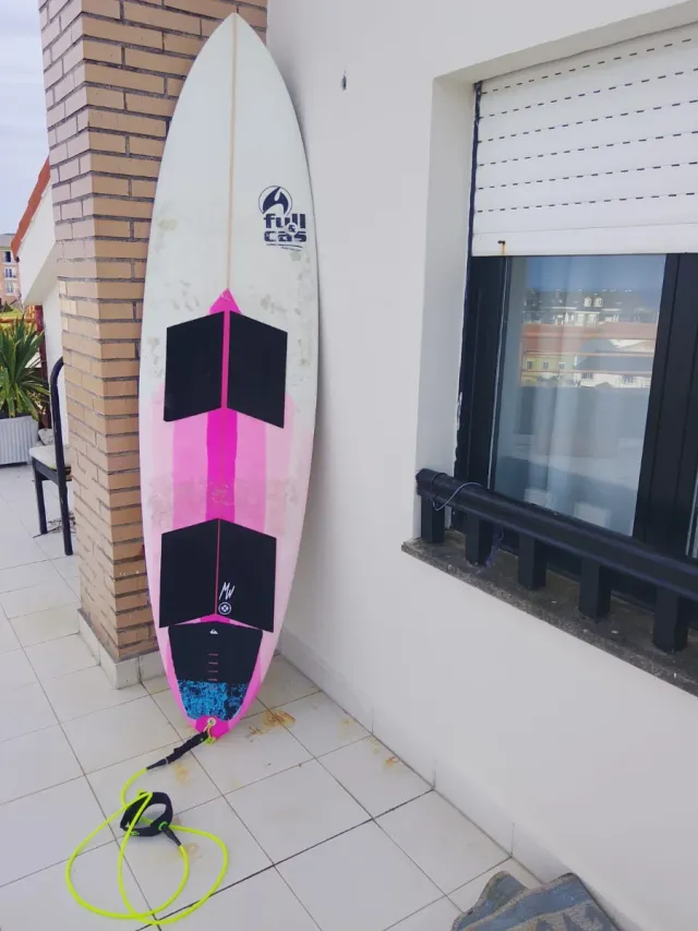 Tabla surf Full&Cast + funda a medida