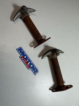 Anclajes Capó Coche Antiguo (2 unidades)