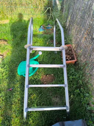 Escalera Piscina Metal acero inoxidable 4 peldaños