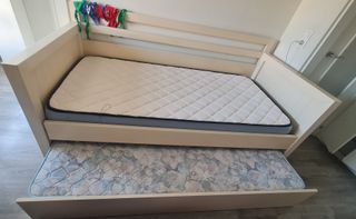 Cama nido de madera blanca