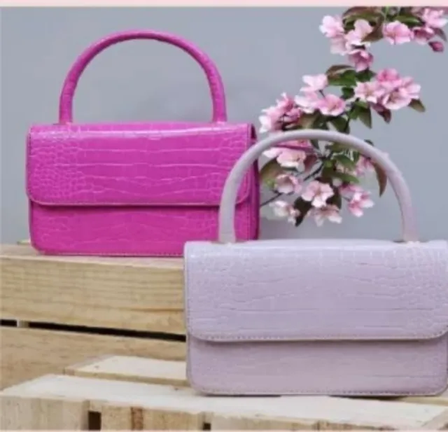 Bolsos de mano rosa y lila