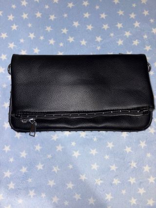 Bolso cartera negro tachuelas cremallera