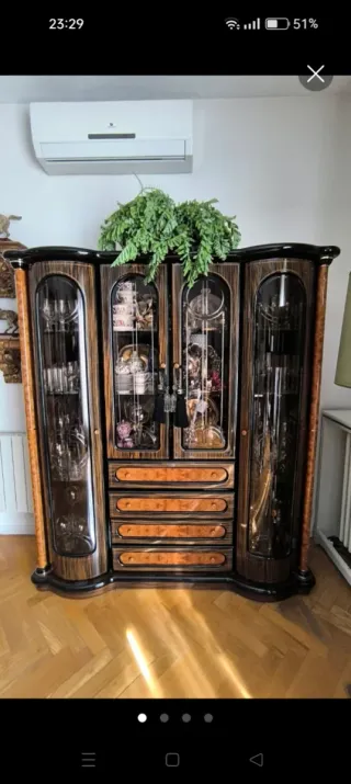 Vitrina de salón madera y cristal