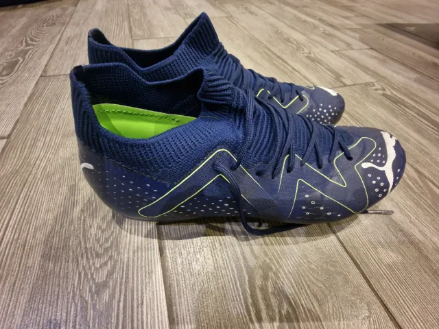 Botas de fútbol Puma para césped artificial