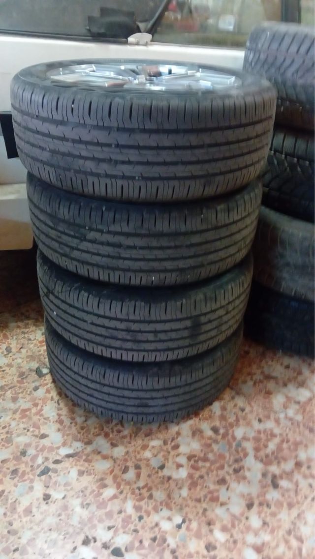 Llantas Ford St Line con Neumáticos 215/60/17