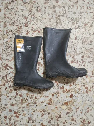 Nuevas! Botas de agua Vito. Talla 43