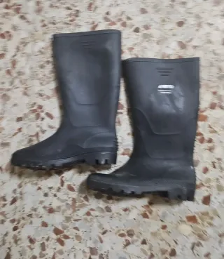 Nuevas! Botas de agua Vito. Talla 43