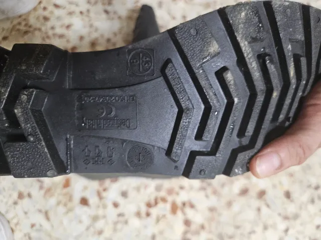 Nuevas! Botas de agua Vito. Talla 43