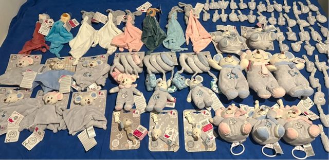 Lote Peluches y artículos bebés