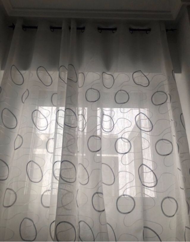 Lote cortinas, barra y cojines