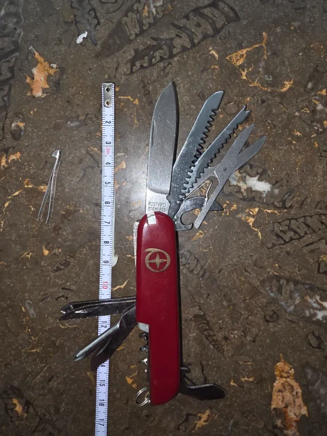 Navaja Multiusos 12 en 1