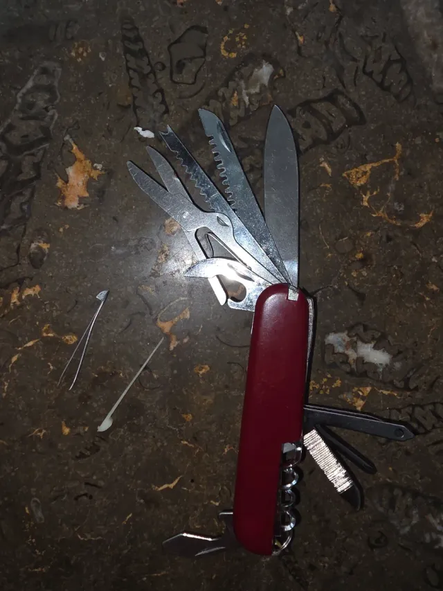 Navaja Multiusos 12 en 1