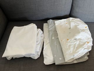 Pack edredón, sábanas y almohada para mini cuna