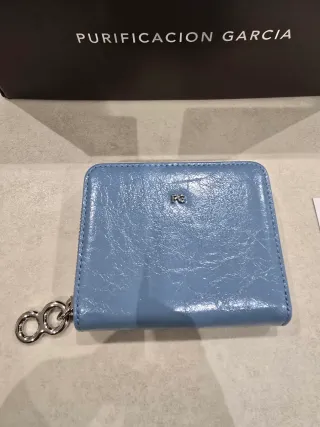 Cartera Purificacion Garcia azul plateada