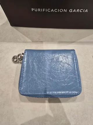 Cartera Purificacion Garcia azul plateada