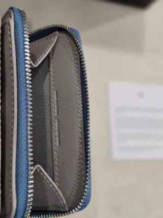 Cartera Purificacion Garcia azul plateada