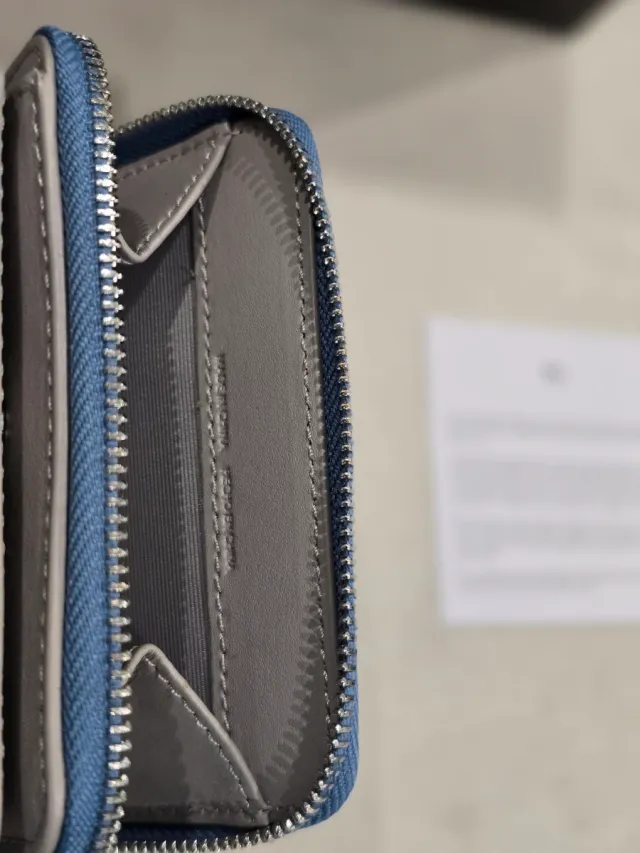 Cartera Purificacion Garcia azul plateada