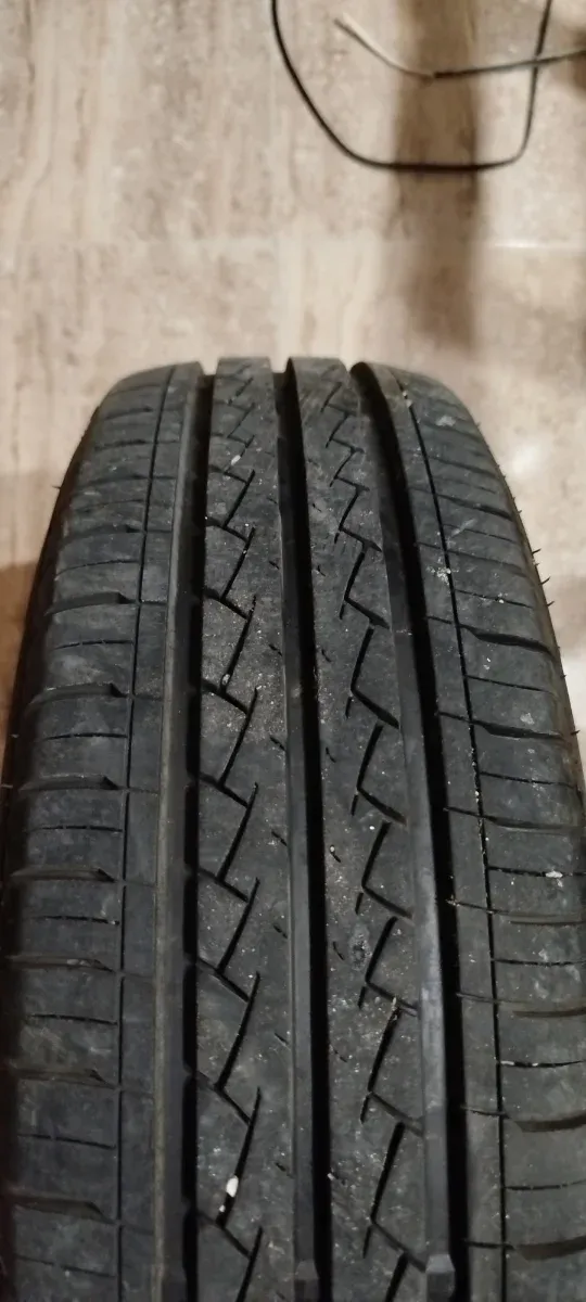 Coppia di ruote per auto