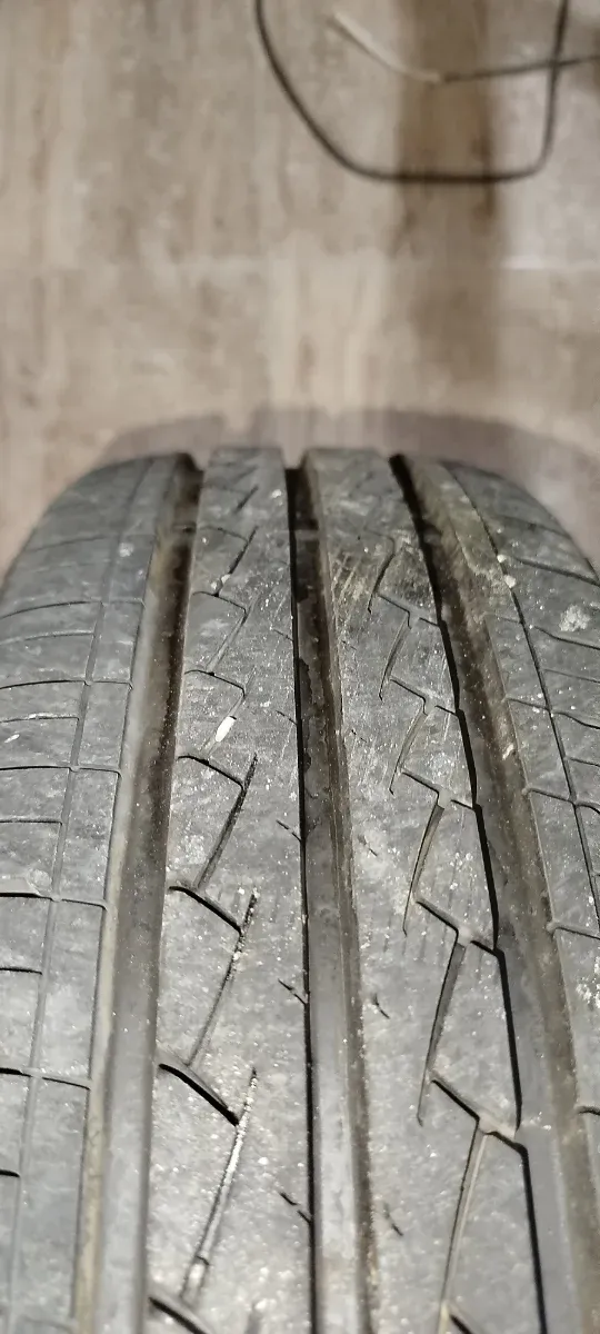 Coppia di ruote per auto