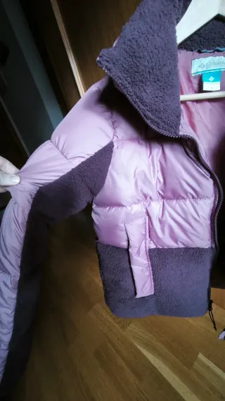 Anorak Columbia croped morado y rosa