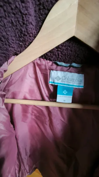 Anorak Columbia croped morado y rosa