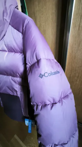 Anorak Columbia croped morado y rosa