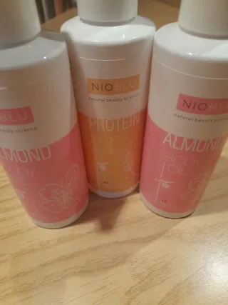 NIOBLU Olio Corpo Proteine e Mandorle Svizzera